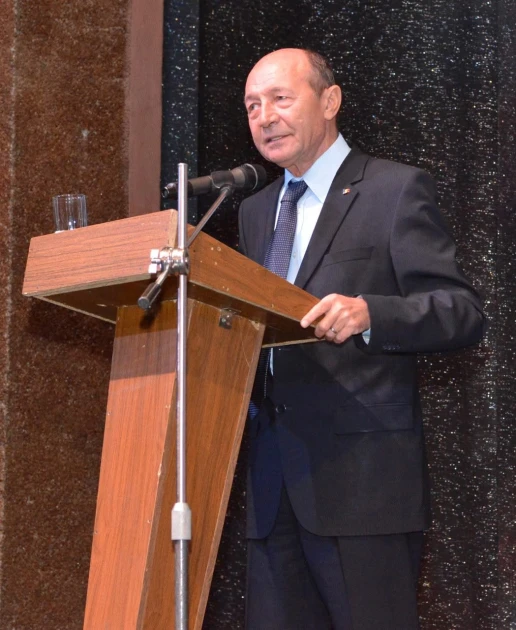 Băsescu îl critică pe Radu Miruță după incidentul cu drona din zona Neptun Alpha: „Să nu se mai bage”