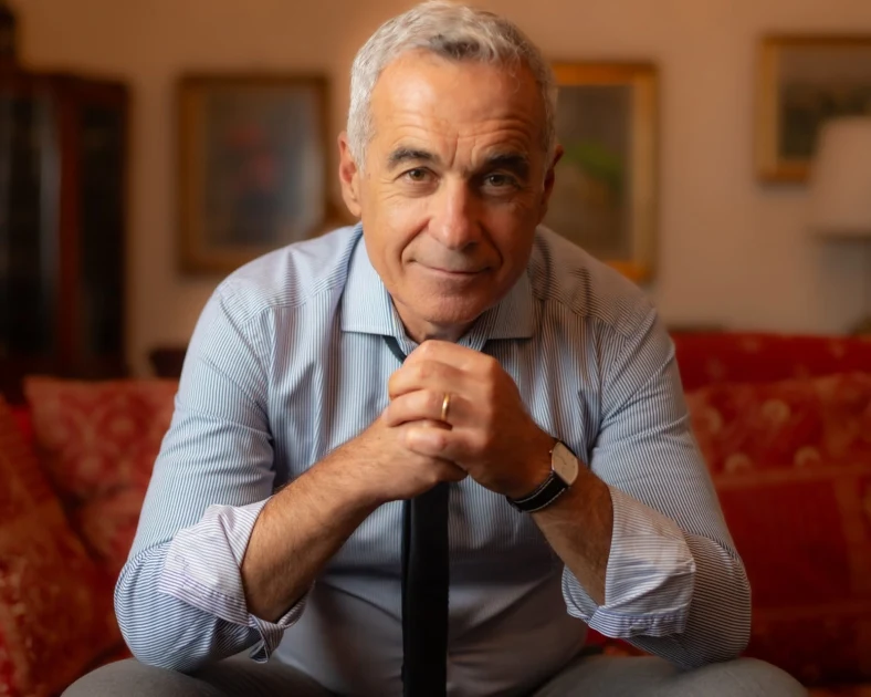 Călin Georgescu cere parlamentarilor să nu voteze Guvernul Veștea, înaintea învestiturii