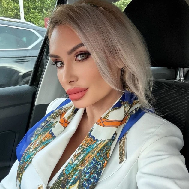 avocata Adriana Georgescu