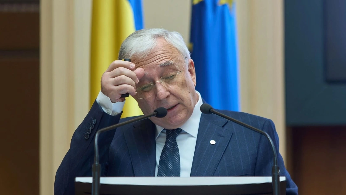 Isărescu, după mesajul lui Nicușor Dan despre euro: „România nu îndeplinește niciun criteriu. Este un proces politic complicat”