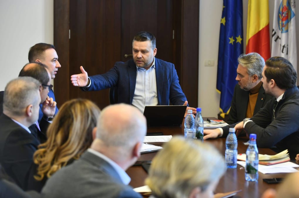 Ciprian Ciucu anunță soluția de urgență pentru căldură: 24 de containere modulare în București