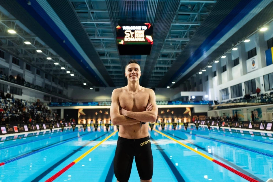 David Popovici, cel mai bun timp în semifinalele la 200 m liber la Europenele de la Paris: finală vineri, de pe culoarul 4
