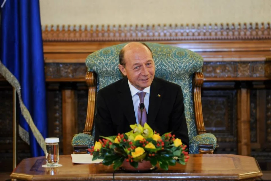 Traian Băsescu critică ideea de „guvern tranzitoriu”: „Pur și simplu batjocoresc Constituția”. Cui atribuie responsabilitatea