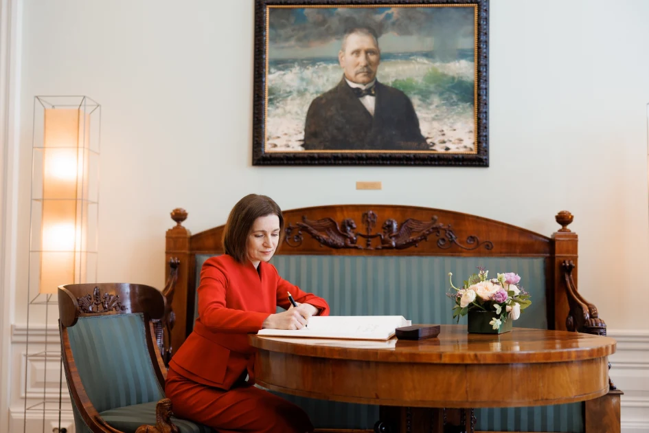 Maia Sandu, decorată în Parlamentul European cu Ordinul European de Merit. Discursul, întrerupt de Cristian Rizea