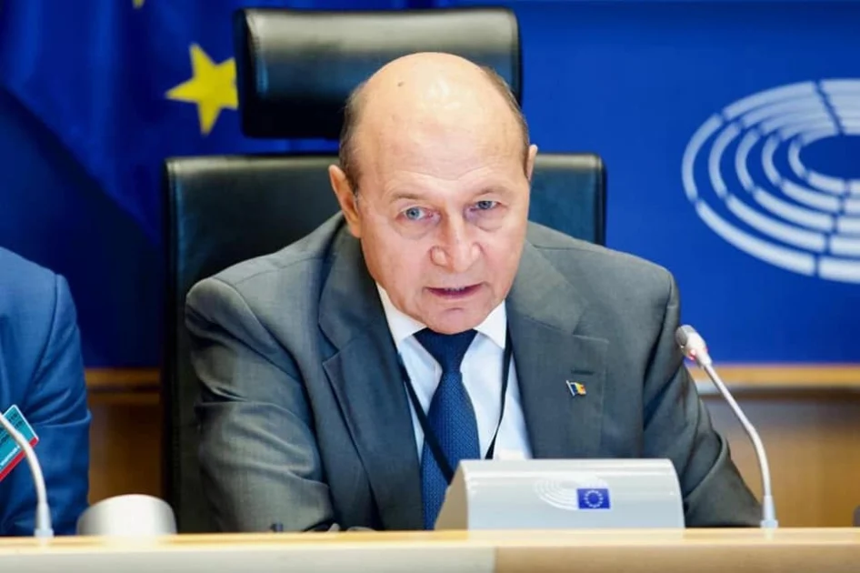 Băsescu îl critică pe Nicușor Dan: „Nu-i poate garanta nimeni înainte de vot cele 233 de voturi”