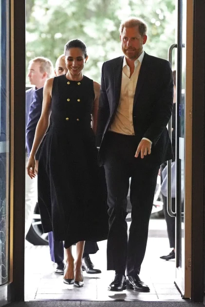 Prințul Harry și Meghan ar urma să revină în Marea Britanie cu Archie și Lilibet: planul care l-a „încântat” pe Charles al III-lea