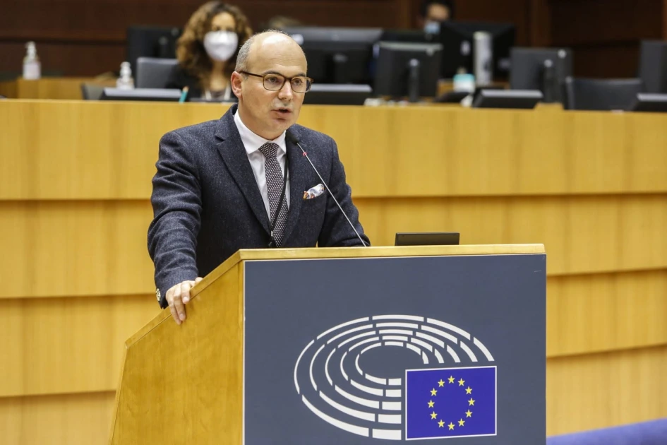 Rareș Bogdan, mesaj către Ilie Bolojan despre negocierile cu Comisia Europeană: „Știi ce puteai face, Ilie?”