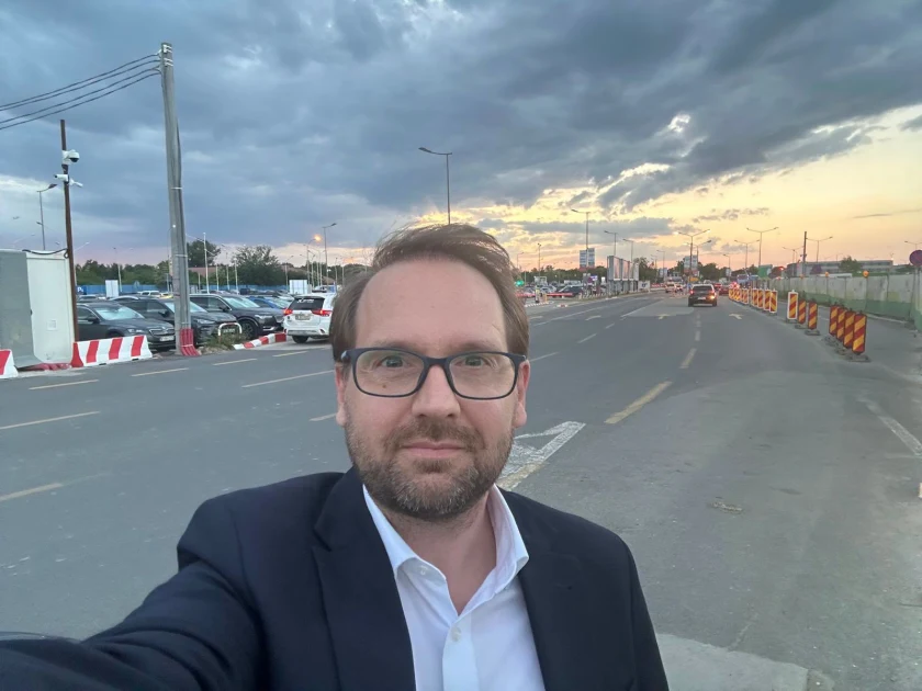 Biroul Național al USR îl păstrează pe Dominic Fritz la șefia partidului, după decizia definitivă a ÎCCJ în dosarul ANI