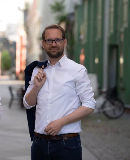 Dominic Fritz respinge acuzațiile că el și Siegfried Mureșan ar fi „spioni trimiși de Germania”: „Campanie păguboasă pentru România”