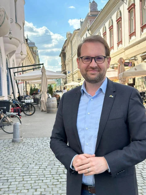 Dominic Fritz, mesaj ironic după decizia CCR privind „amendamentul Fritz”: „Bună dimineața. Tot nu votăm un guvern PSD.”