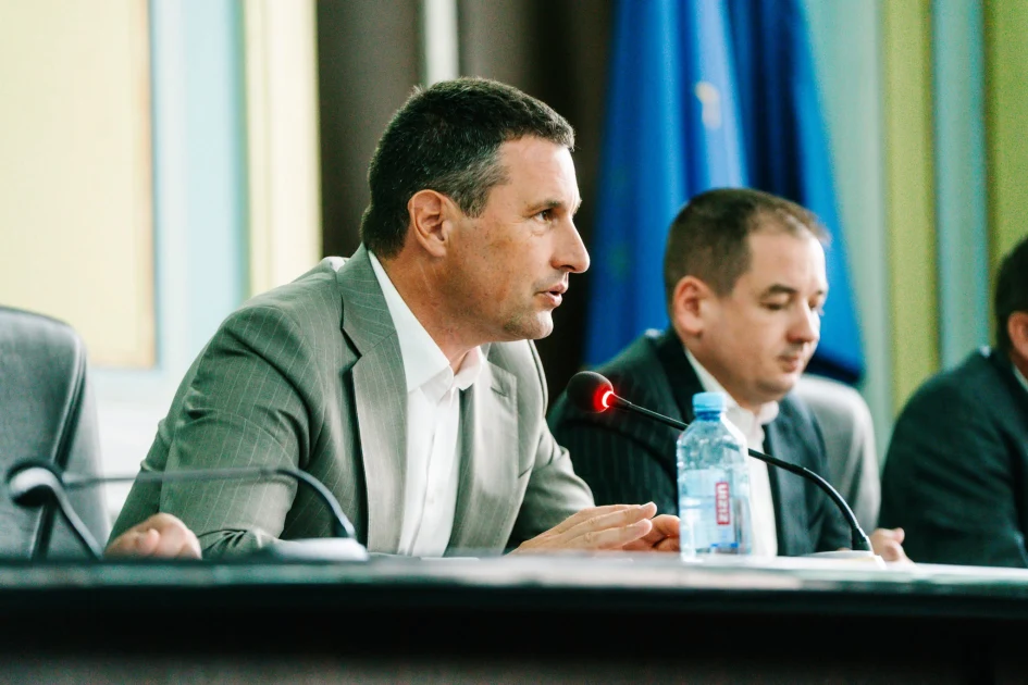 Tanczos Barna, după discuțiile cu Olivér Várhelyi la Bruxelles: CE „a pierdut încrederea” în controlul bolilor la ovine și caprine