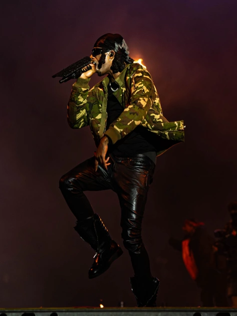 Beach, Please! 2026, ziua 2: record de 134.000 de persoane la Costinești și concertul reprogramat al lui Playboi Carti pe scena NIBIRU