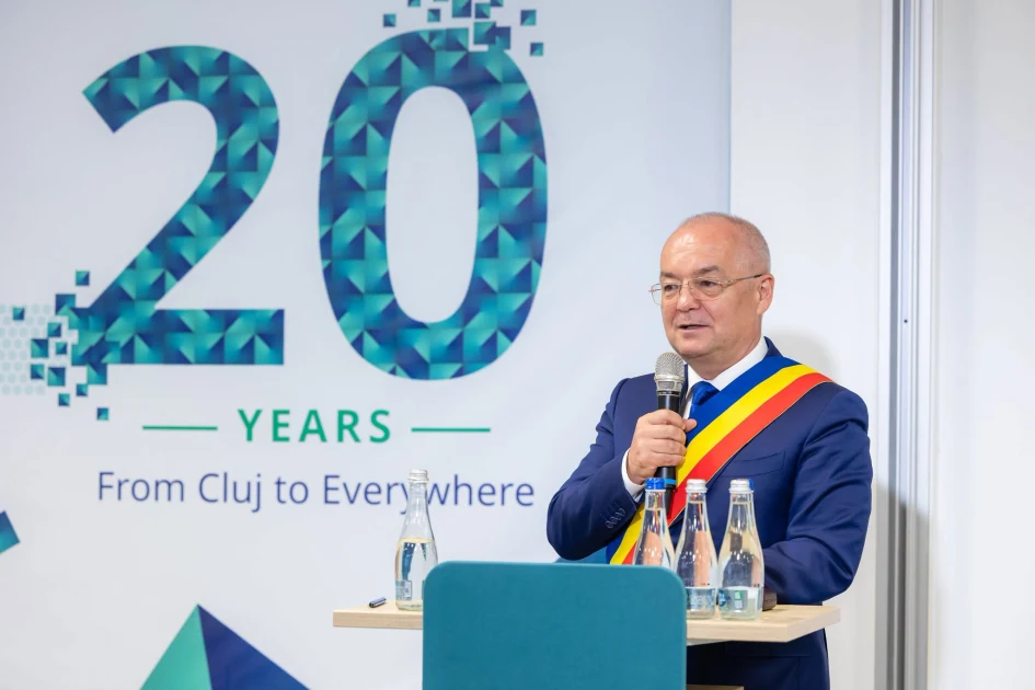 Emil Boc, după atacul asupra ambulanței din Recea Cristur (Cluj): „Trebuie luate măsuri urgente”