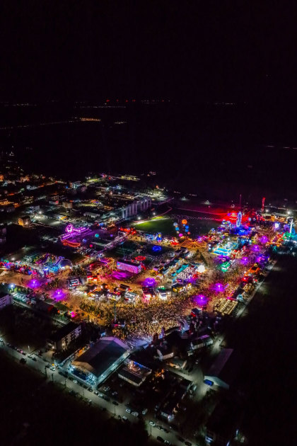 NIBIRU trece de 700.000 de vizitatori în două săptămâni: K-Pop Days și Family Fest, în program la Costinești