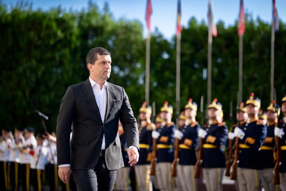 Radu Miruță, despre barjele scufundate pe Dunăre: „Guvernul încearcă astfel de soluții, dar să aducă ploaie nu poate”