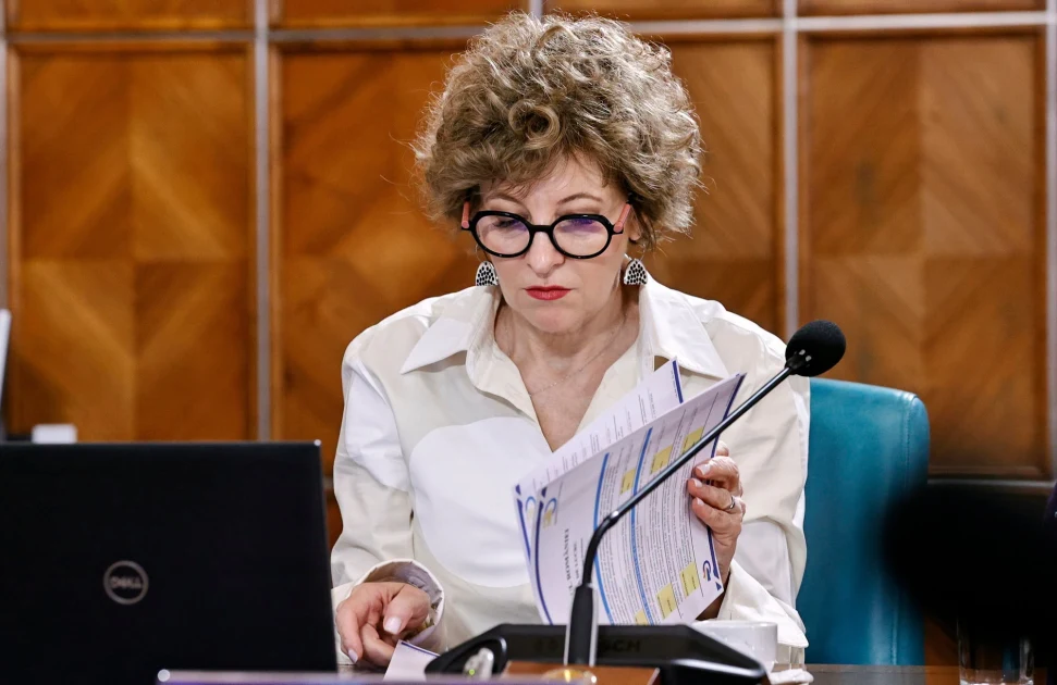 Oana Gheorghiu îl acuză pe Sorin Grindeanu că „ne minte în fiecare zi” când spune că PSD e în opoziție