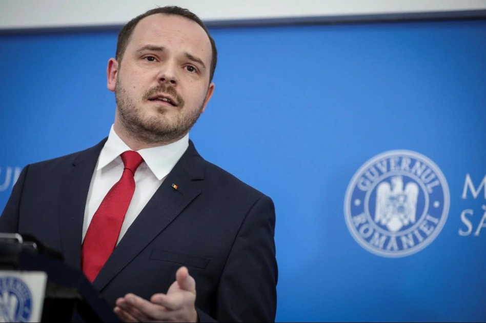 Rogobete, clip din sala de operații cu replică pentru Ilie Bolojan: „Operăm pe întuneric?”