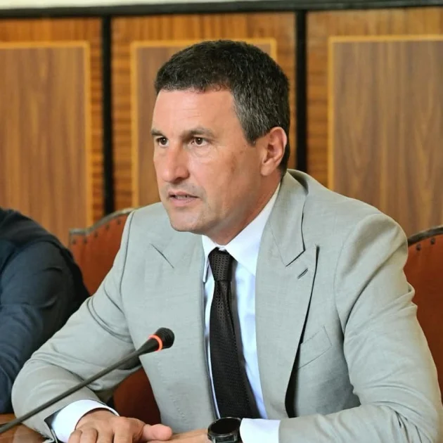 Tánczos Barna: UDMR nu exclude susținerea unui guvern minoritar PSD. „Avem nevoie de Guvern cu puteri depline”