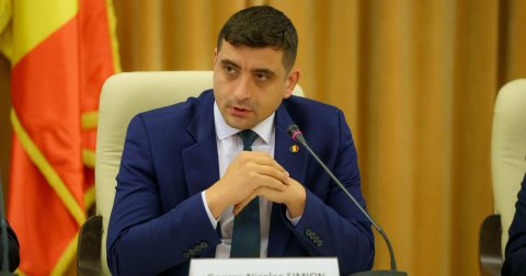 George Simion îi cere lui Nicușor Dan să nominalizeze un premier și lui Ilie Bolojan să plece de la Palatul Victoria