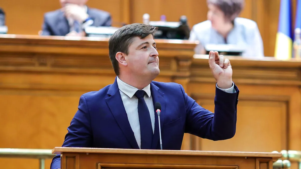 Alexandru Dimitriu spune că a depus plângere pentru trădare împotriva lui Grindeanu, Simion și Ivan