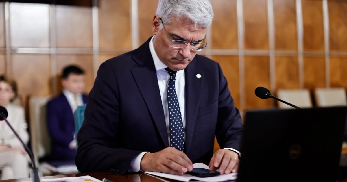 Dragoș Pîslaru: încă două săptămâni de negocieri pe legea salarizării. „Nu suntem pregătiți să o asumăm în Parlament”