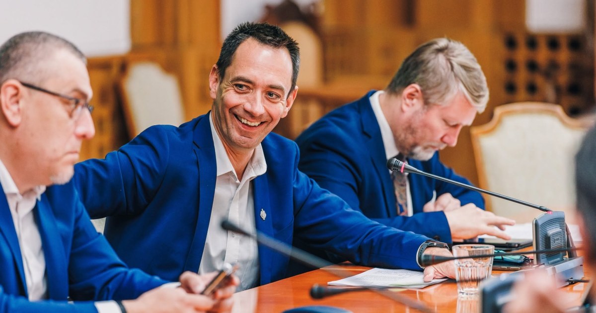 Csoma Botond (UDMR), despre desemnarea lui Adrian Veștea: „Ne-a luat prin surprindere. Nu a fost informat UDMR”