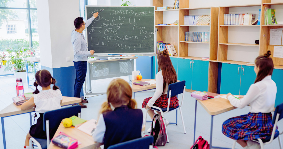 Simulările la Evaluarea Națională și Bacalaureat, sub semnul întrebării: 73.000 de profesori refuză. Ce spune ministrul Mihai Dimian