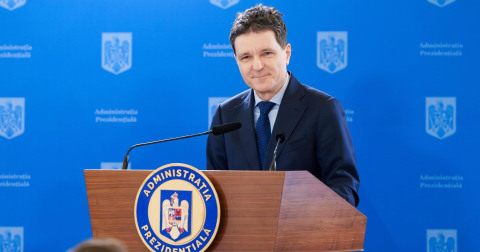 Nicușor Dan a promulgat legea care interzice condamnaților pentru infracțiuni sexuale să lucreze cu copii și persoane vulnerabile