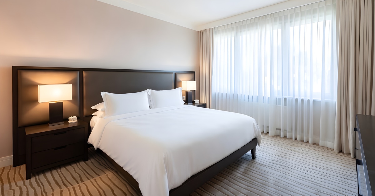 Veneția, pe primul loc la „preț pe metru pătrat” în hoteluri: ce plătesc turiștii pentru camere foarte mici