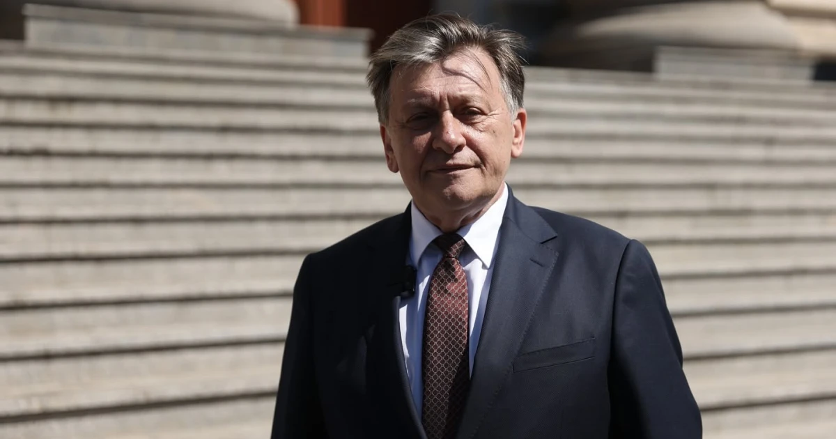 Crin Antonescu îl somează pe Nicușor Dan să deblocheze criza: „Cum adică nu poate? Atunci trebuie să demisioneze!”
