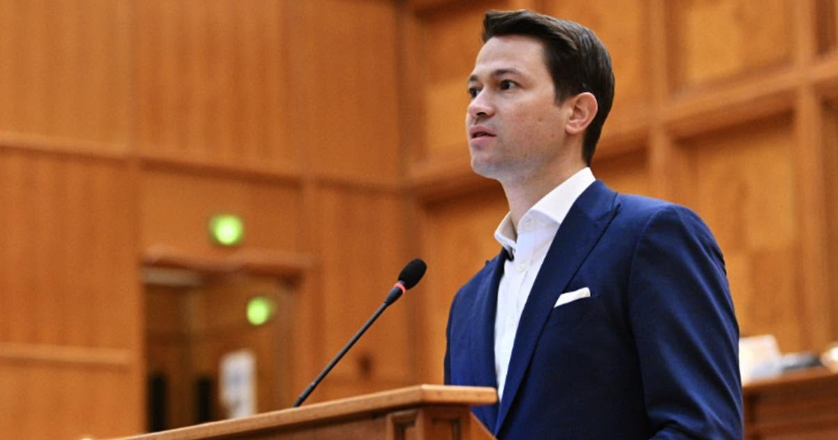 Robert Sighiartău (PNL), despre protestul din Piața Victoriei: „Am văzut niște bombardieri, nu fermieri”