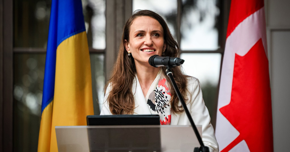 Oana Țoiu, discuții la Londra cu Ed Miliband: diaspora română, educație și cooperarea bilaterală