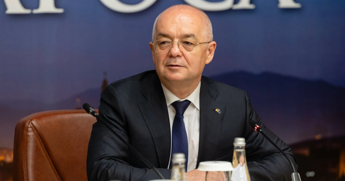 Emil Boc, mesaj pentru festivalierii din Cluj-Napoca: „Uitați de cafea” și încercați zeama de varză