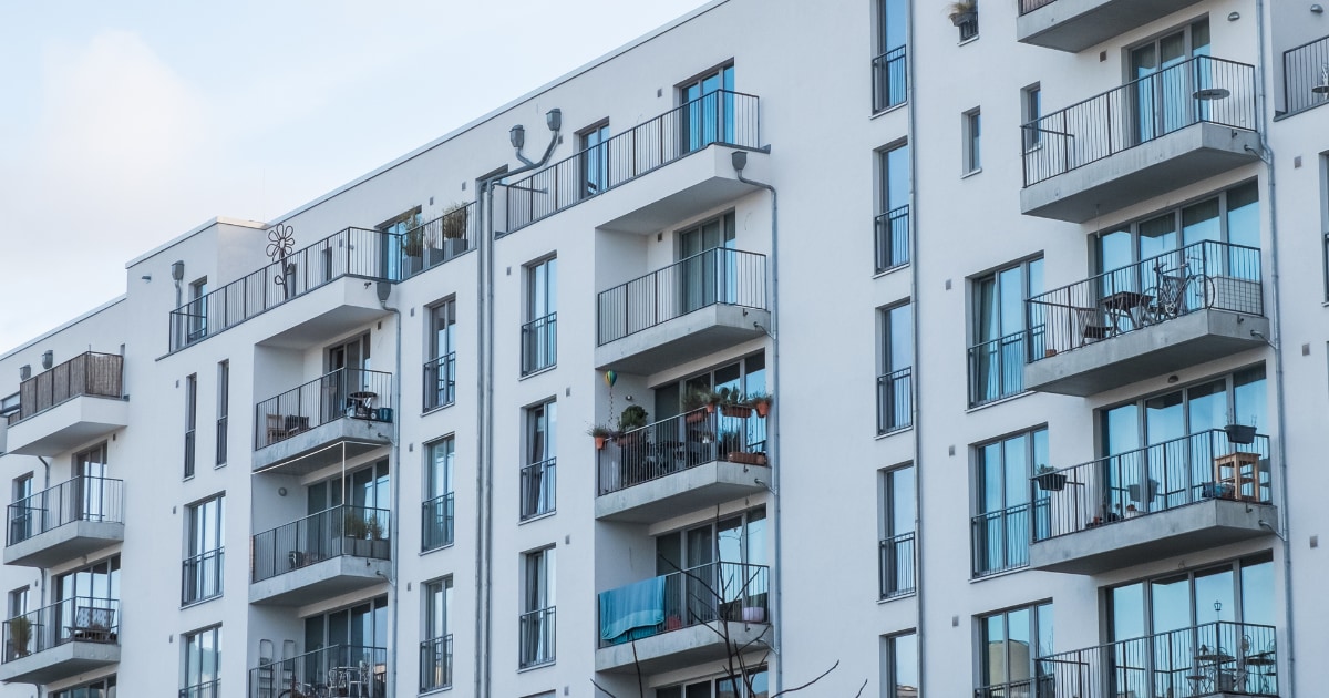 Tranzacțiile imobiliare au scăzut puternic în ianuarie 2026, arată ANCPI: ce zone au rămas active