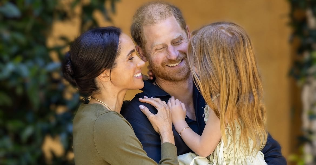 Harry și Meghan, „foarte fericiți că au revenit” în Marea Britanie: prioritatea lor e acomodarea lui Archie și Lilibet