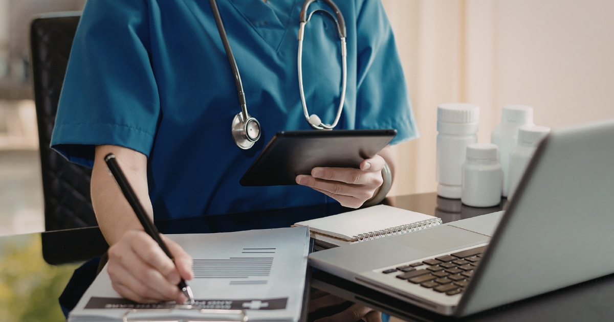 OUG 91/2025: prima zi de concediu medical nu se plătește. Ce cere Avocatul Poporului la CCR