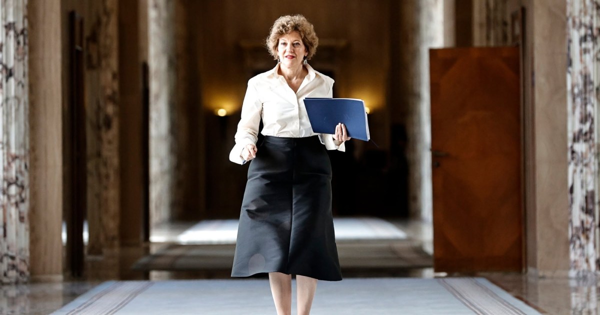 Oana Gheorghiu îl acuză pe Sorin Grindeanu că „blochează banii europeni ai României”: „Deveniți, pas cu pas, un manual de ‚așa nu‘”