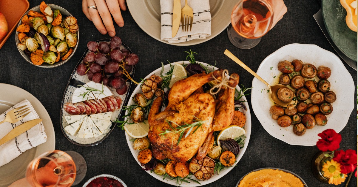 Studiu clinic: de ce dieta cu alimente neprocesate te poate sătura cu porții mai mari, dar cu mai puține calorii