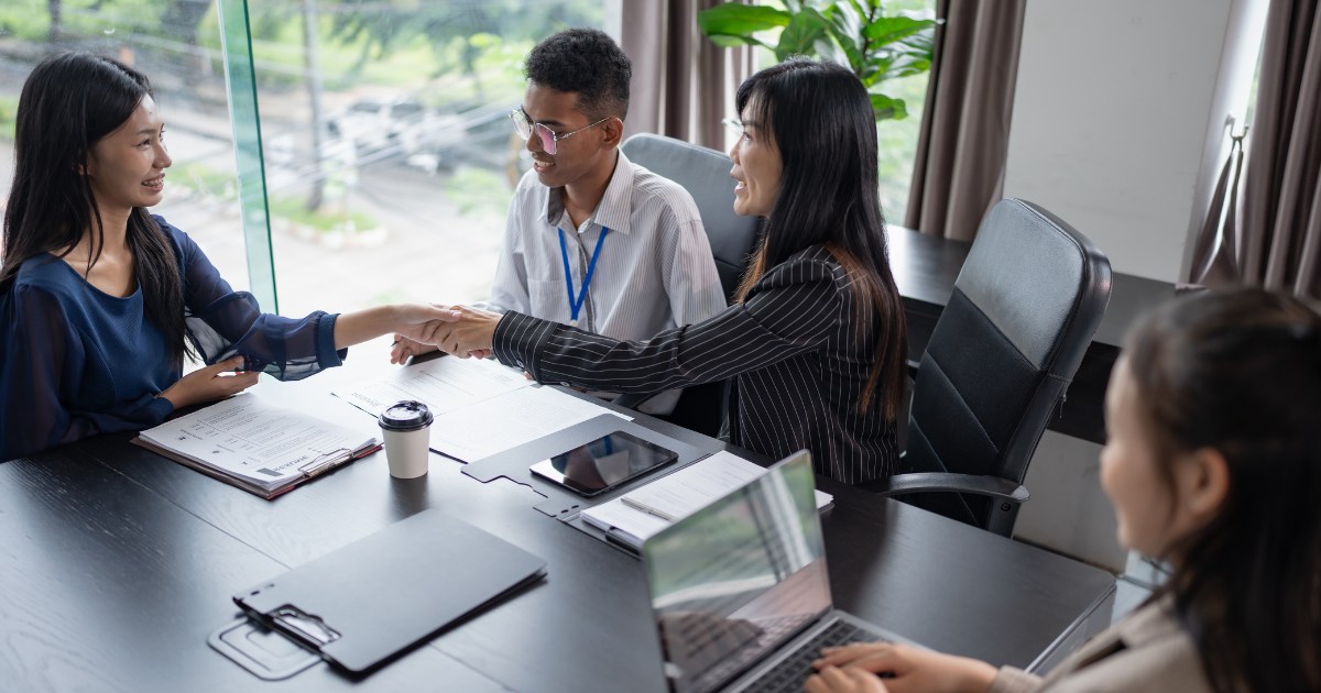 Concediul prelungit prinde teren în România: ce rămâne la negociere cu angajatorul