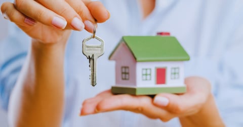 Cât costă o casă în regie proprie în 2026: estimări pentru 100 mp, eficiență energetică și proiectare seismică