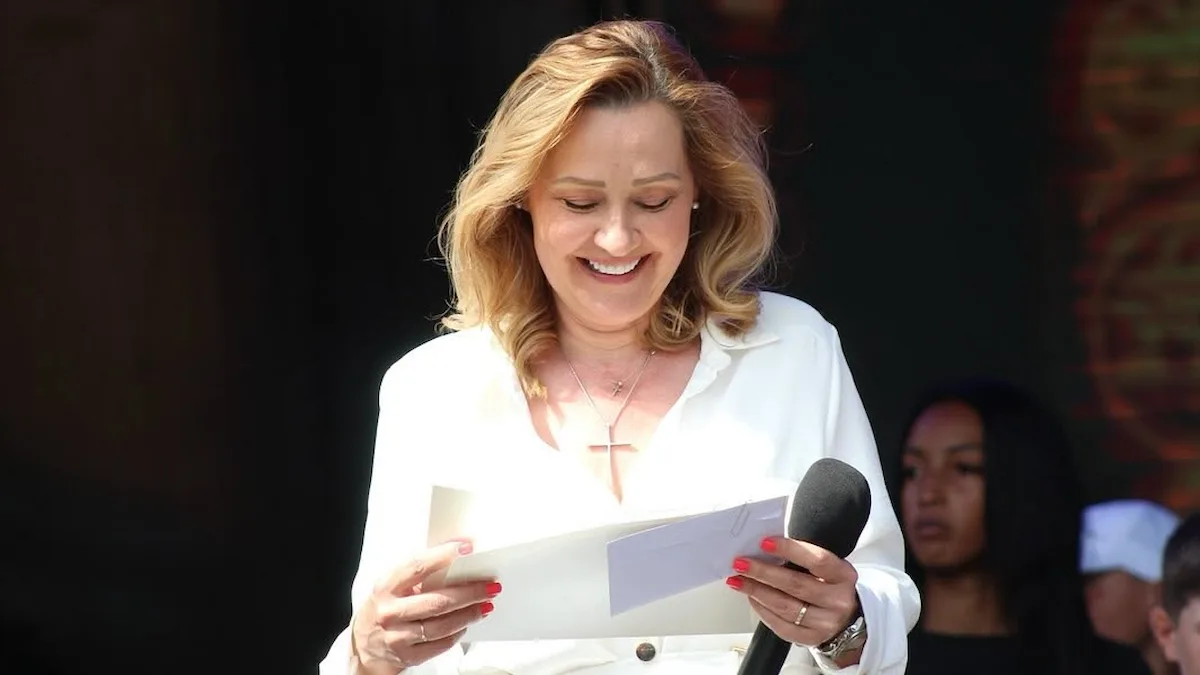 Elena Lasconi spune că îi este rușine de Nicușor Dan și cere anticipate. Ce urmează în Parlament