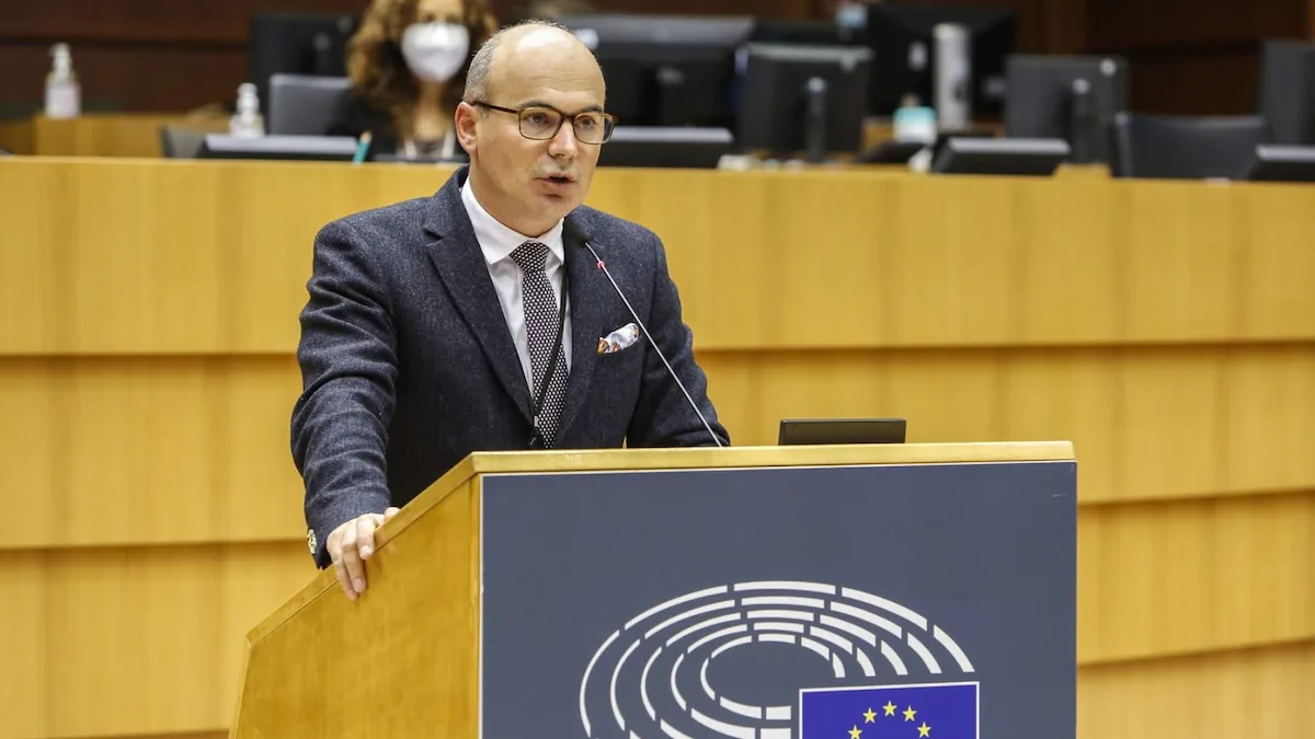 Rareș Bogdan invocă un congres pentru schimbarea lui Bolojan, începând de anul viitor