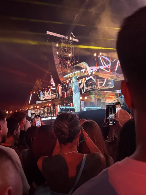 Selly: „Ieri” au fost 70.000 de oameni la NIBIRU. Presale pentru GALAXIA 2027 începe azi, la 19:00, cu prețuri care cresc zilnic