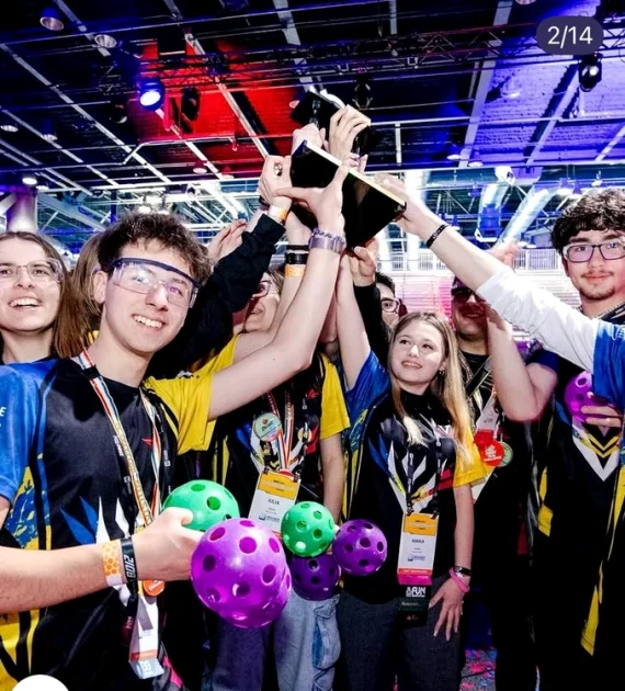 România, campioană mondială la FIRST Tech Challenge 2026: finală „România vs România” și 15 premii la Houston