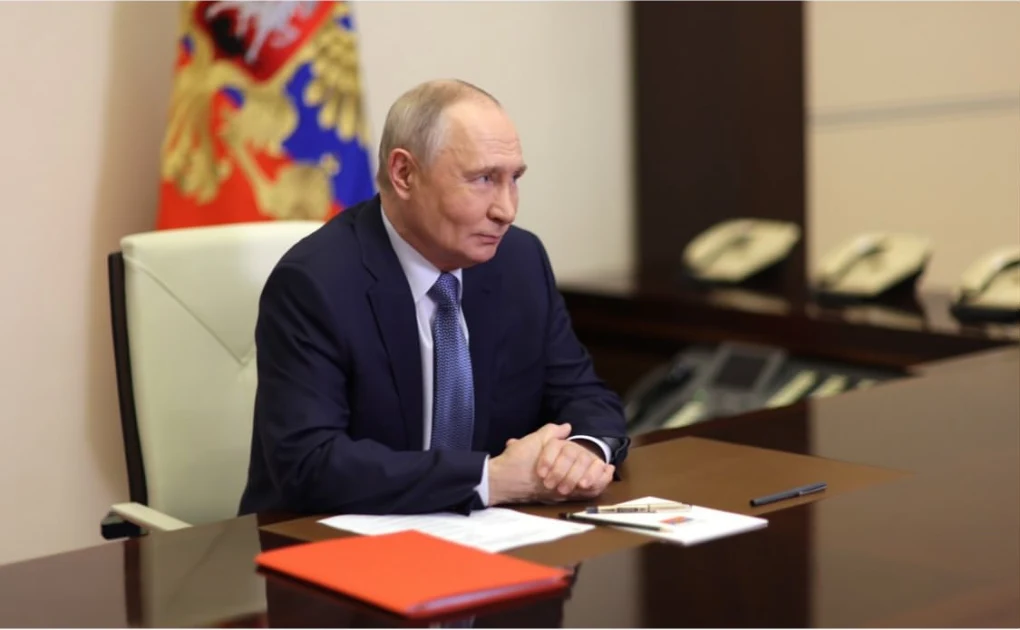 Putin, tot mai rar la Moscova și Soci: apariții publice mutate dincolo de Urali, pe fondul atacurilor cu drone