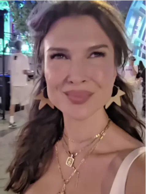 Monica Bîrlădeanu, la Beach, Please!: ce a observat în mijlocul adolescenților și gluma despre corsetul „nepurtat”