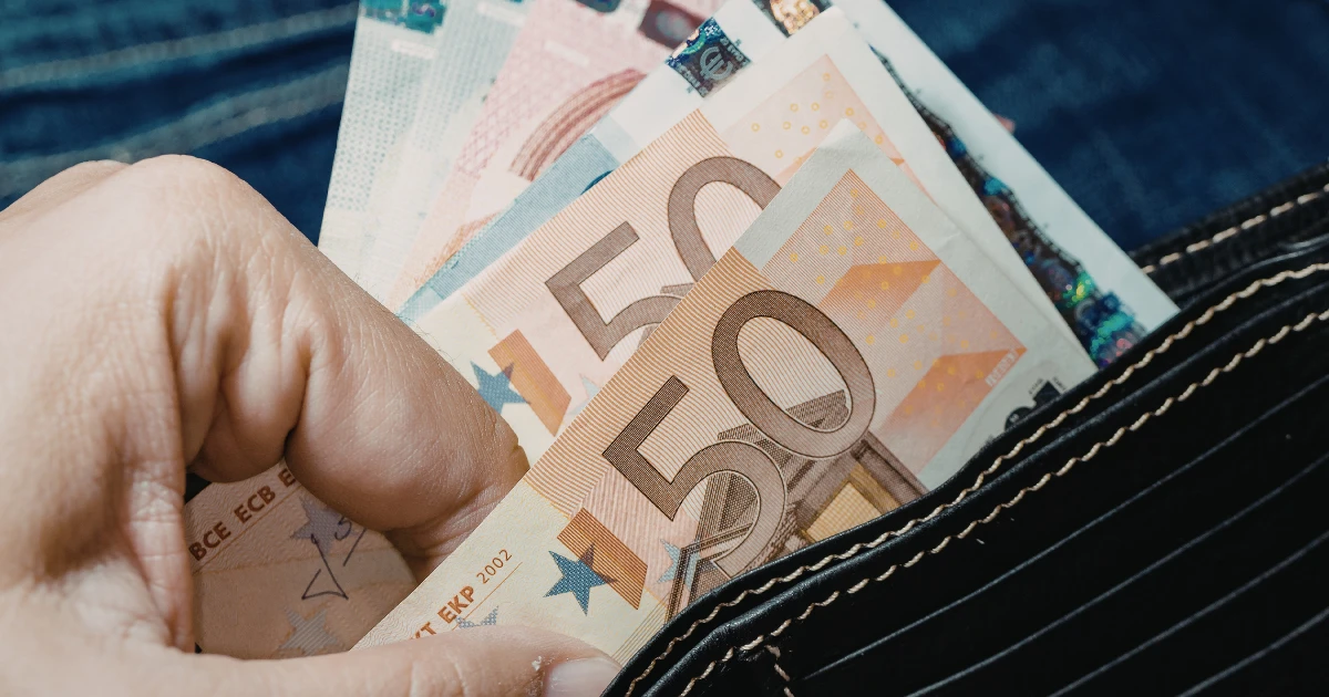 Bulgaria încheie circulația duală leu-euro: ce se schimbă de la 1 februarie 2026 pentru plățile în numerar