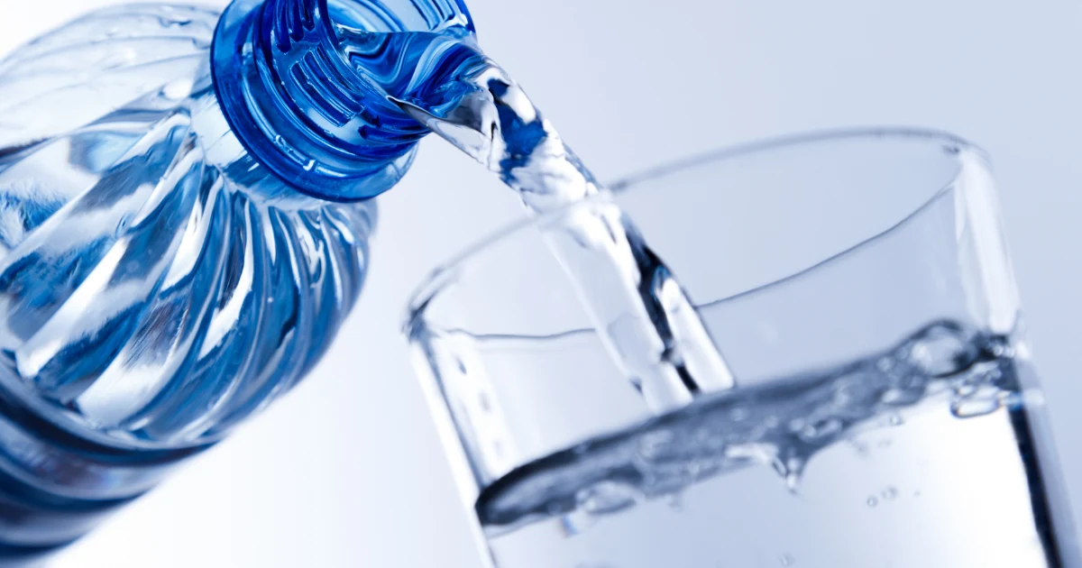 Brandul de apă minerală „Dacia”, reluat de stat: ce se știe despre preț și când ar putea ajunge la raft